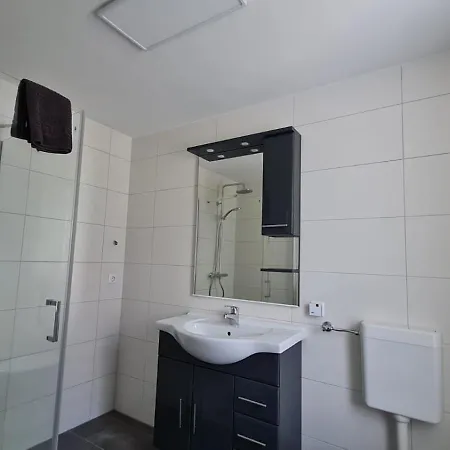 Blumenberg Hahn Grabenstrasse *